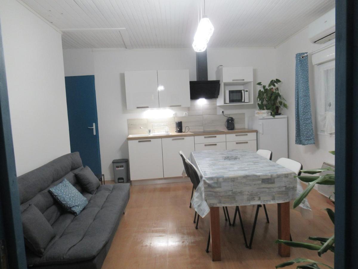 וילנב-דה-ברג Gite La Chaumette Appartement Turquoise מראה חיצוני תמונה